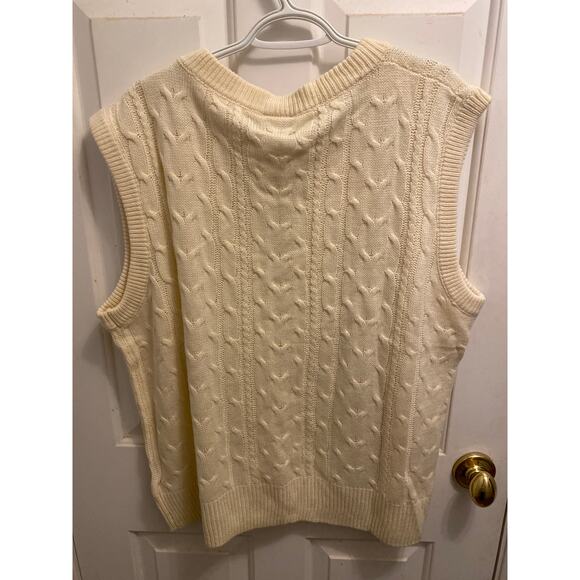 NWT LulaRoe Women’s Nadia” Cream Color Cable Knit V Neck Sweater Vest - Size XL - Picture 3 of 3